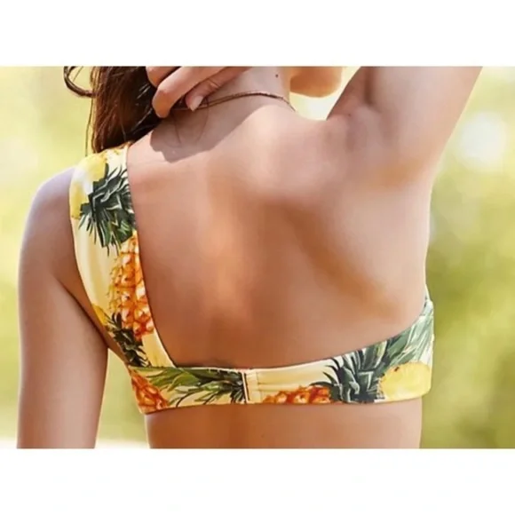 NWOT ANTHROPOLOGIE Classic One-Shoulder Bikini Top in Pina Colada - Picture 2 of 2